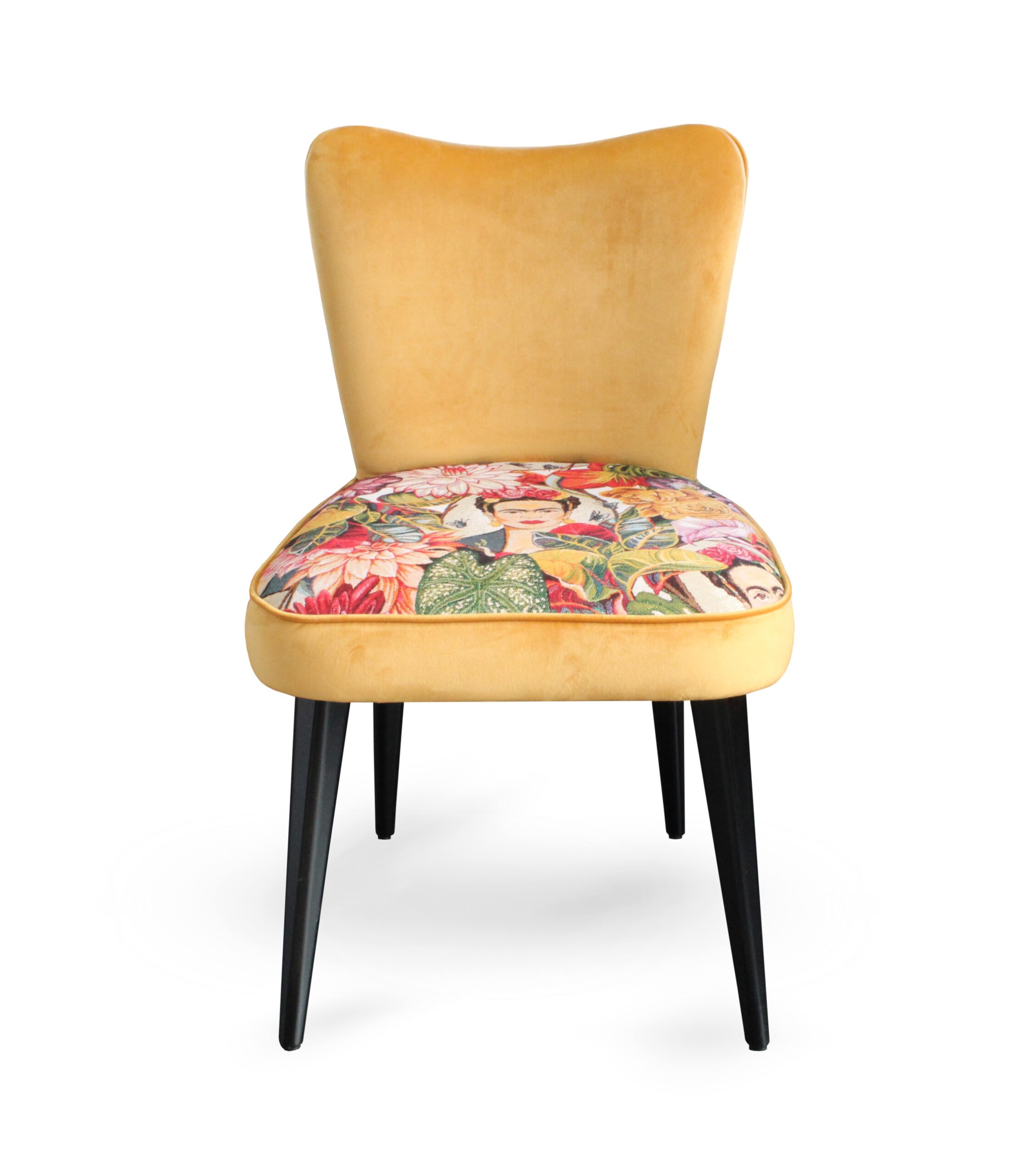 sedie-poltroncine-per-bar-ristoranti-e-hotel-imbottite-in-tessuto-stampa-motivo-frida-kahlo-e-tappezzate-in-velluto-giallo-senape-per-arredamento-contract-antea