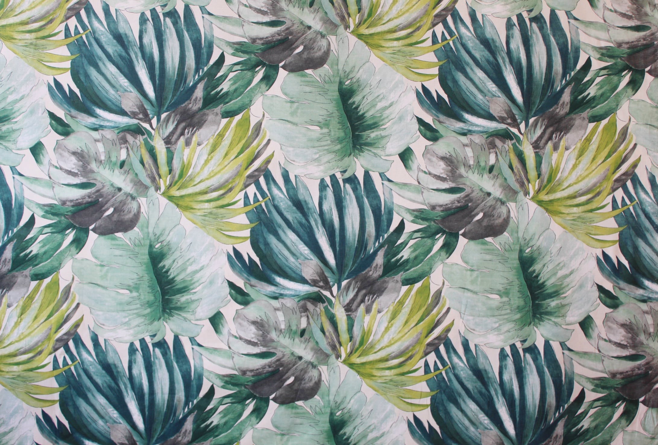 tessuti-in-cotone-panama-per-arredamento-ristoranti-bar-hotel-con-texture-piante-tropicali