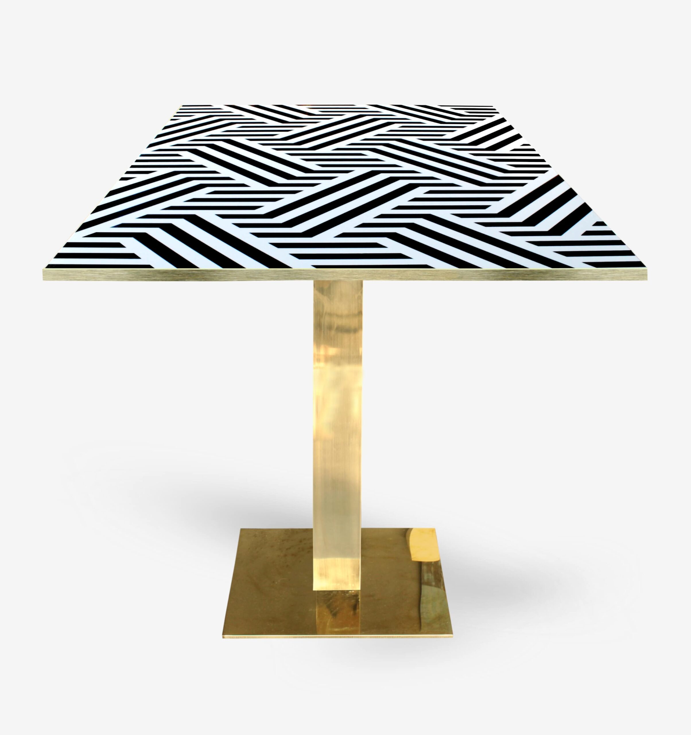 tavoli da ristorazione di design arredo contract con base oro lucido quadrata